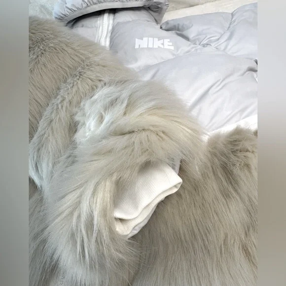 Nike x Sacai Parka Down Fill Faux Fur Skiing, Winter, Snow, Performance Jacket - Picture 6 of 16